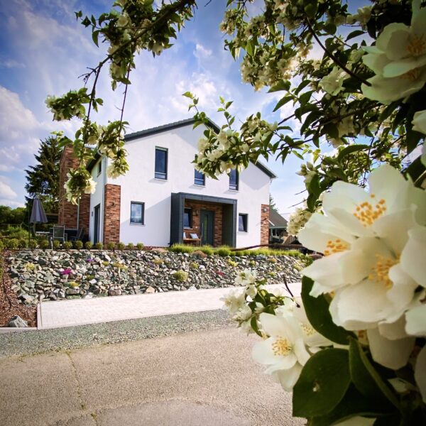 FeWo Zur Wasserburg - Zugang Ferienwohnung Außenansicht
